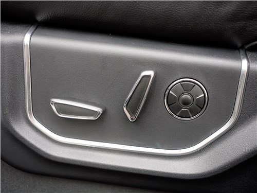 Ford_25.jpg