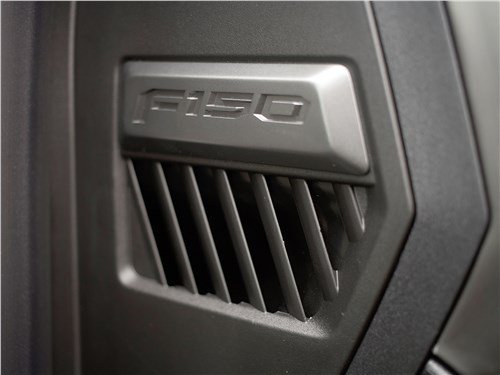 Ford_29.jpg